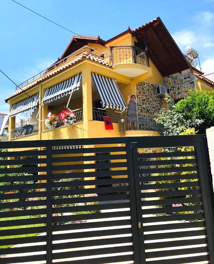 Vila Aliaj Luxury Apartment With 2 Rooms With Private Wonderful Terrace Durres Luaran gambar