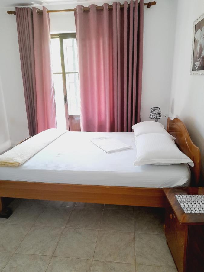Vila Aliaj Luxury Apartment With 2 Rooms With Private Wonderful Terrace Durres Luaran gambar