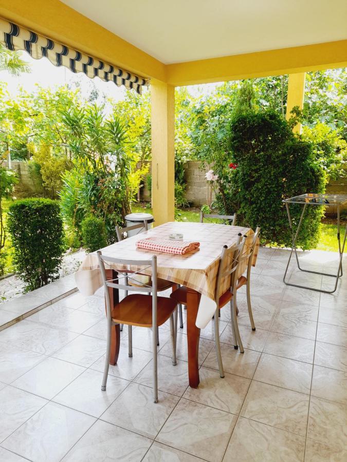 Vila Aliaj Luxury Apartment With 2 Rooms With Private Wonderful Terrace Durres Luaran gambar