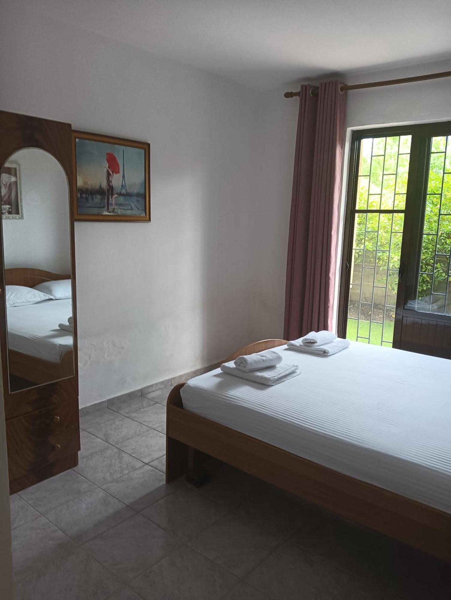Vila Aliaj Luxury Apartment With 2 Rooms With Private Wonderful Terrace Durres Luaran gambar