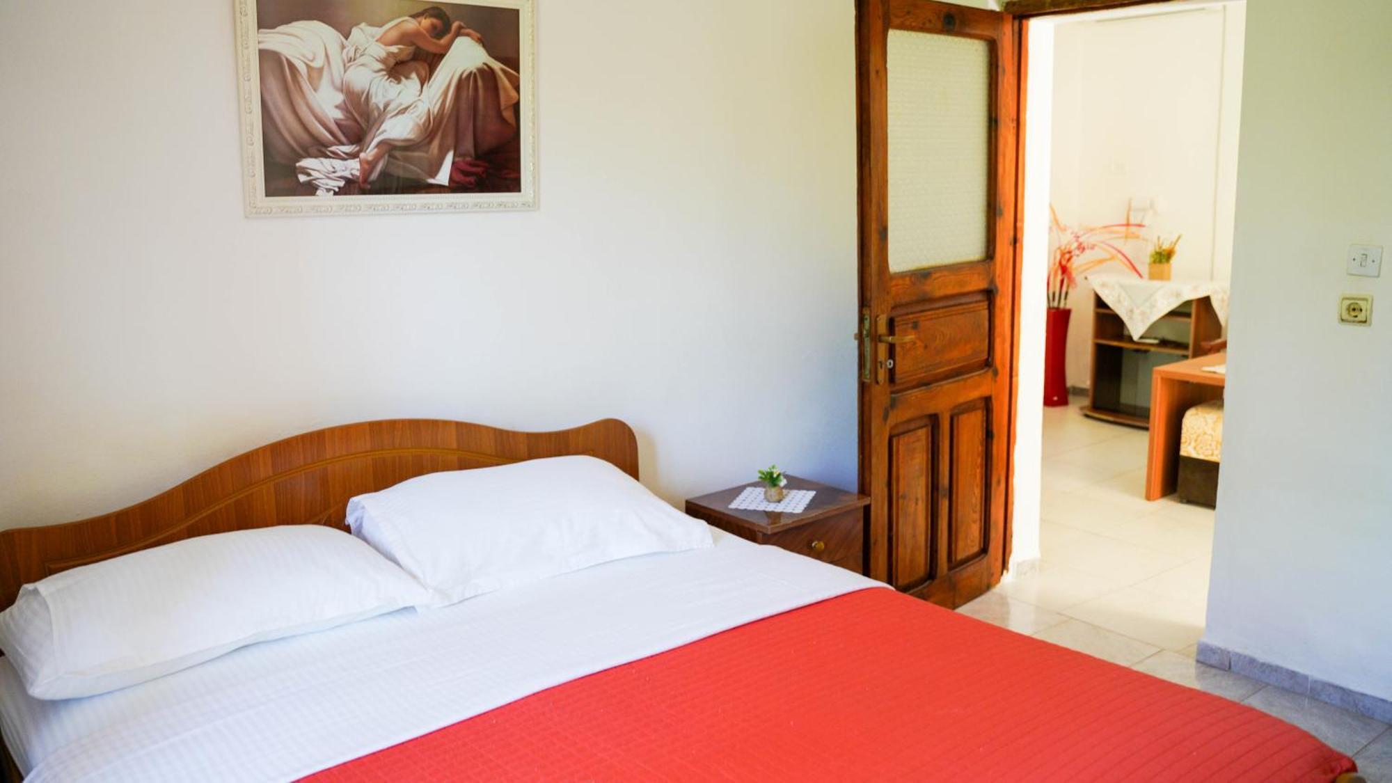 Vila Aliaj Luxury Apartment With 2 Rooms With Private Wonderful Terrace Durres Luaran gambar