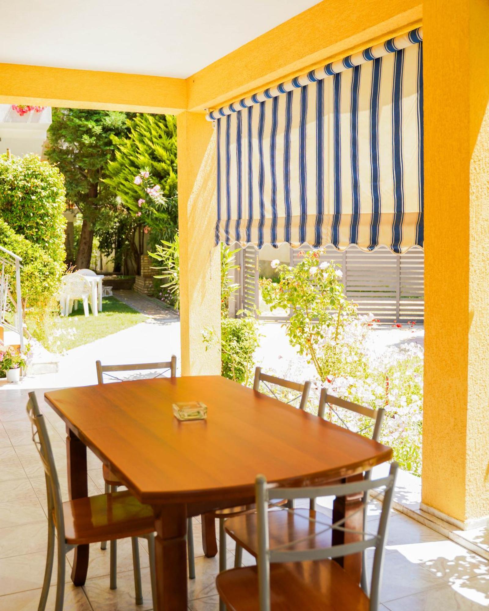 Vila Aliaj Luxury Apartment With 2 Rooms With Private Wonderful Terrace Durres Luaran gambar